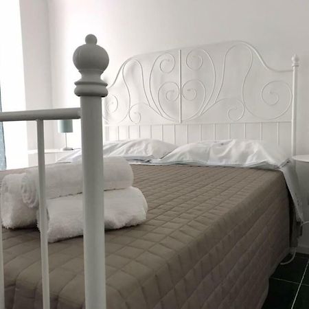 Hotel Zi' Mari' - Via Roma Polignano a Mare Esterno foto