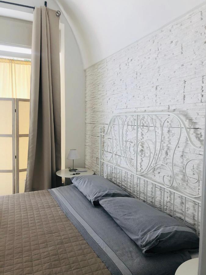 Hotel Zi' Mari' - Via Roma Polignano a Mare Esterno foto